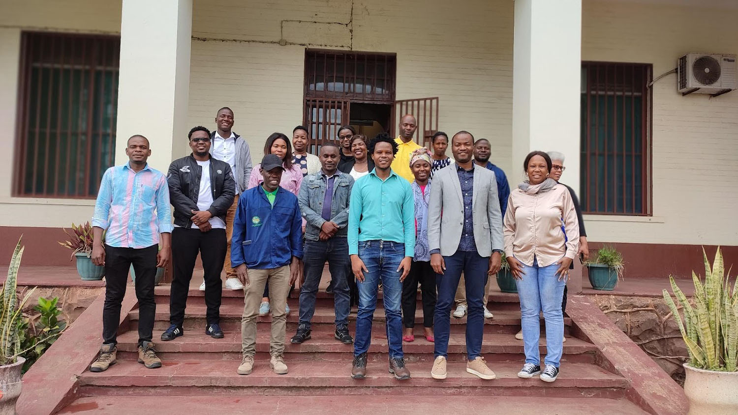 IRRI conducts electronic data capture training in Mozambique